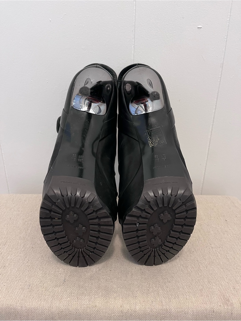 Vera Wang Lavender Peep Toe Stiletto Heels - Picture 7 of 9